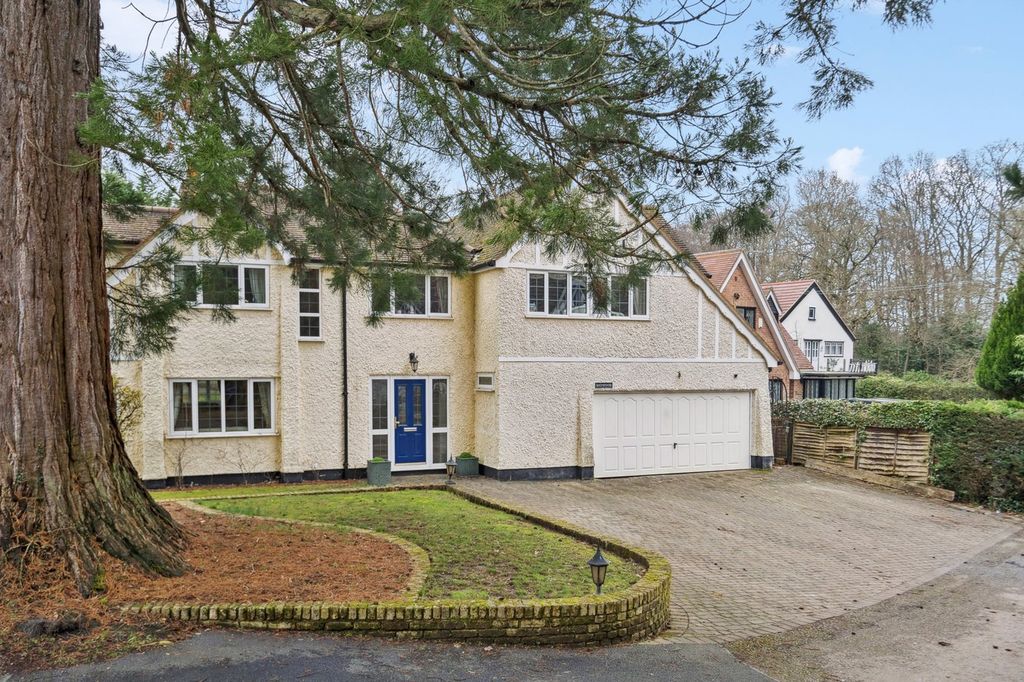 Property photo 1 of 18