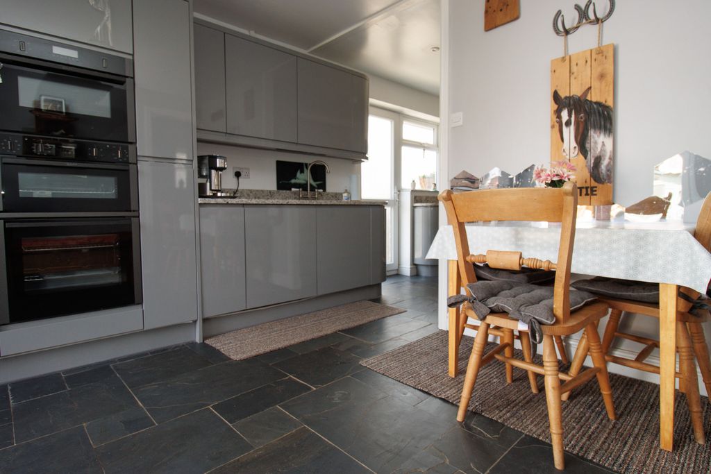 Additional image 5 of 3 bed detached bungalow for salePlane Tree Way, Filey YO14