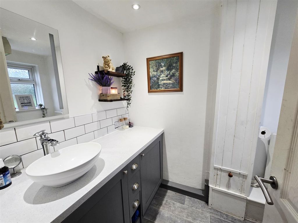 Additional image 7 of 4 bed end terrace house for saleArundell Gardens, Lifton PL16
