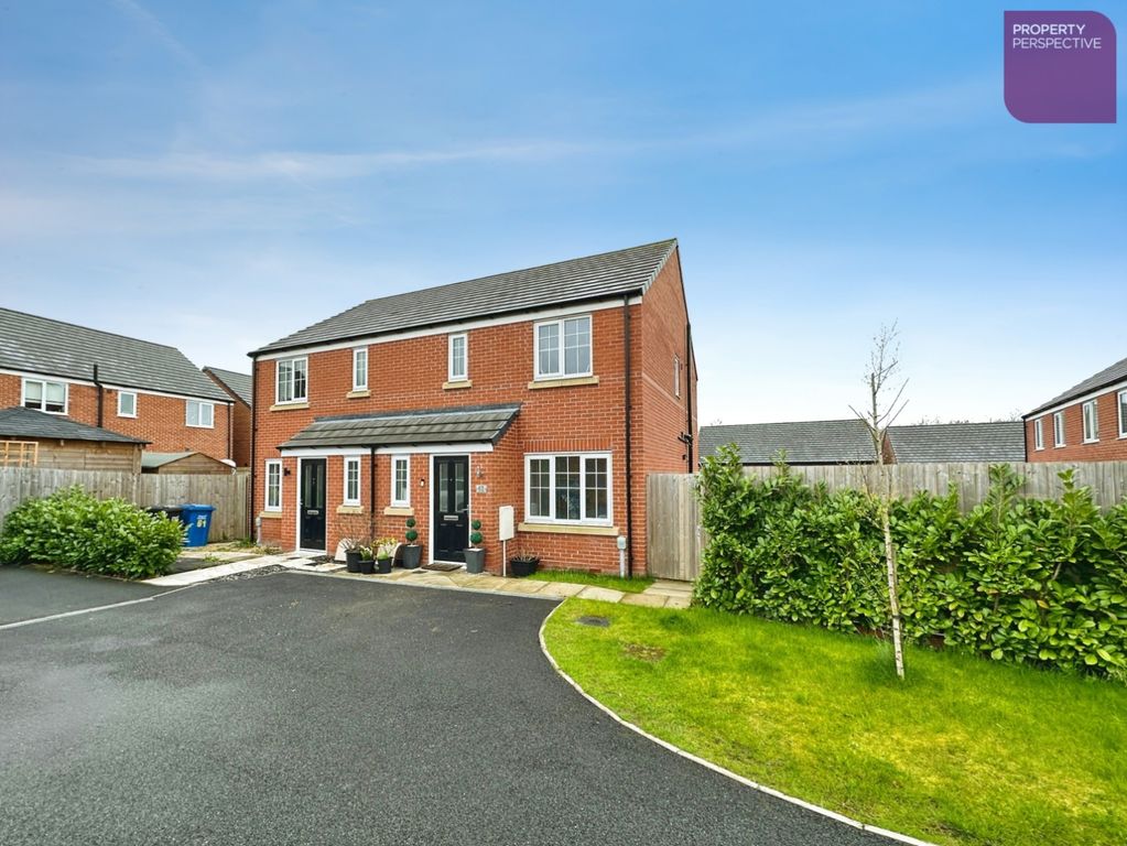 Property photo 1 of 16 External