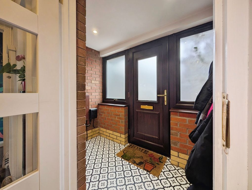 Property photo 2 of 42