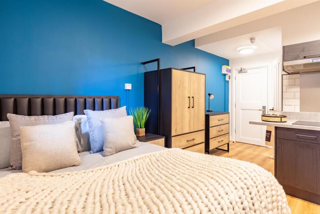 Property photo 1 of 5 1 Bed Studio To Rent Walham Grove, London Sw6