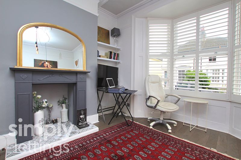 Property photo 3 of 13 Photo 17