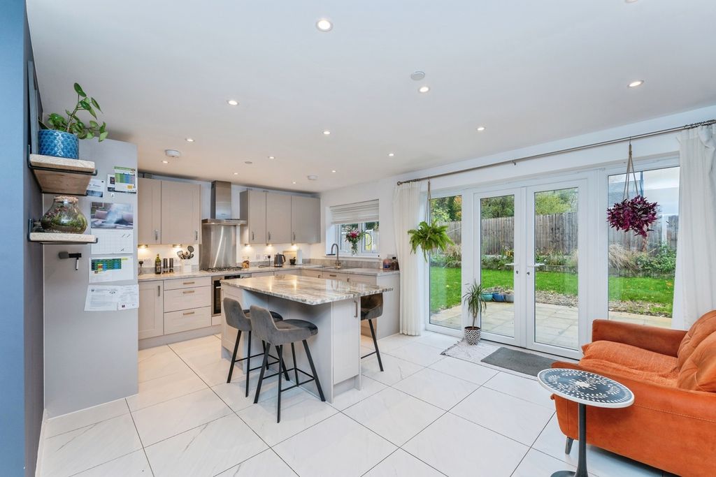 Property photo 2 of 26 Photo