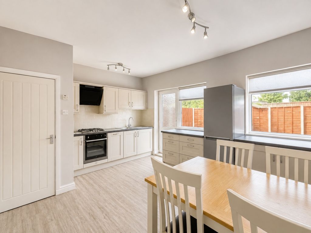 Property photo 3 of 14 5356663