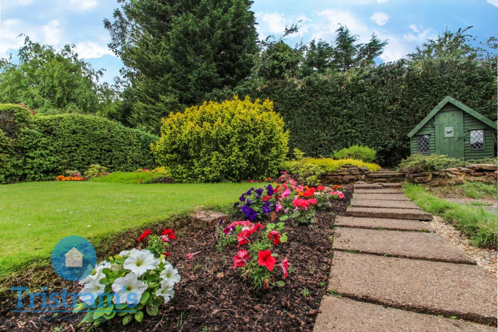 Property photo 2 of 22