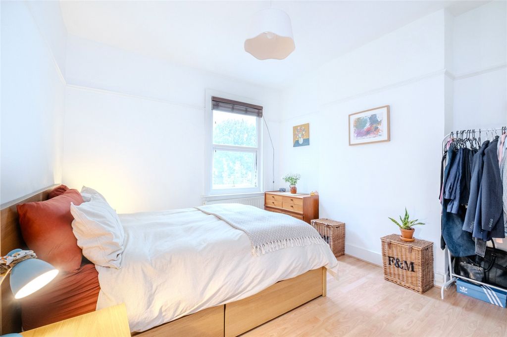 Property photo 3 of 10 Picture No. 10