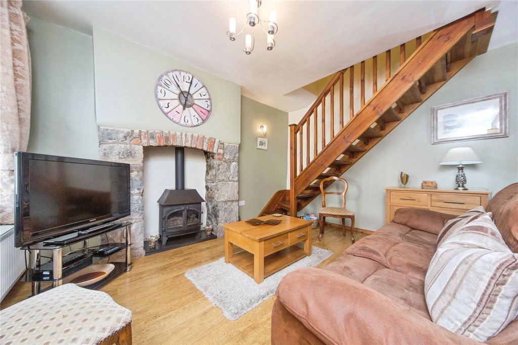 Property photo 2 of 18 Picture No. 01