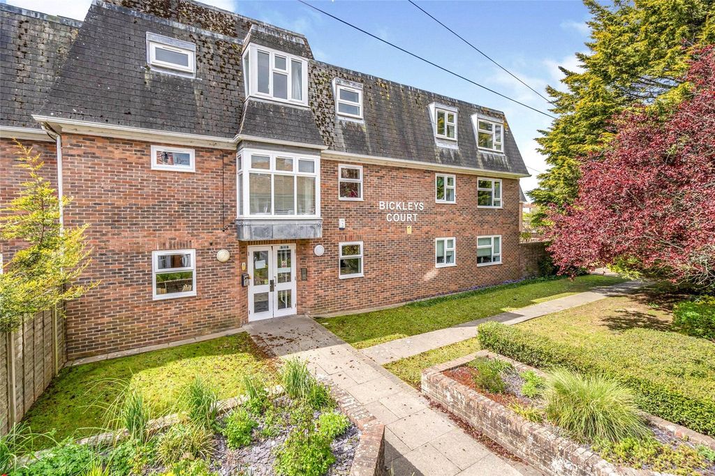 Property photo 1 of 6