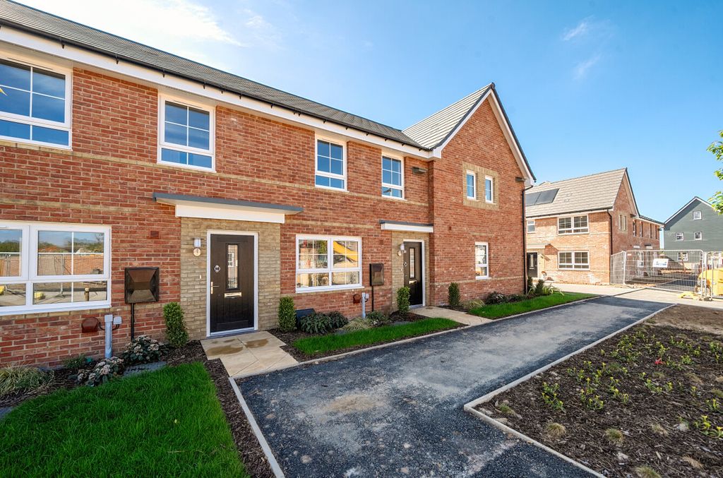 Property photo 1 of 14 Front