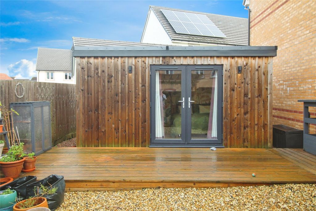 Property photo 2 of 15 Picture No. 01