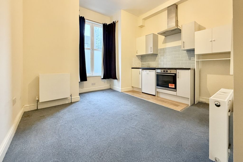 Property photo 2 of 7 2