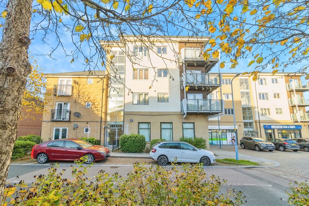 Property photo 3 of 10