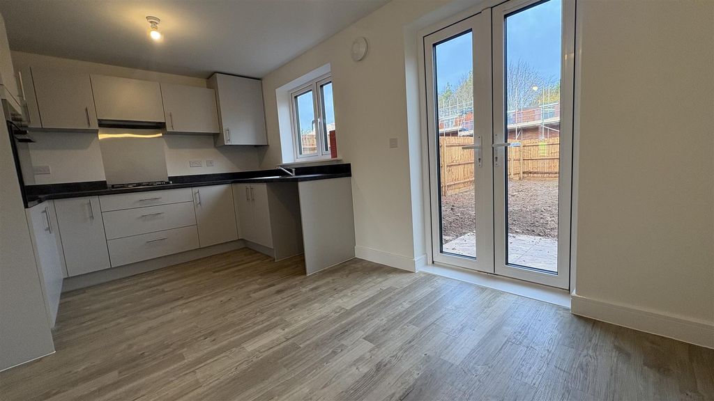 Property photo 3 of 16 Img_5069.Jpg