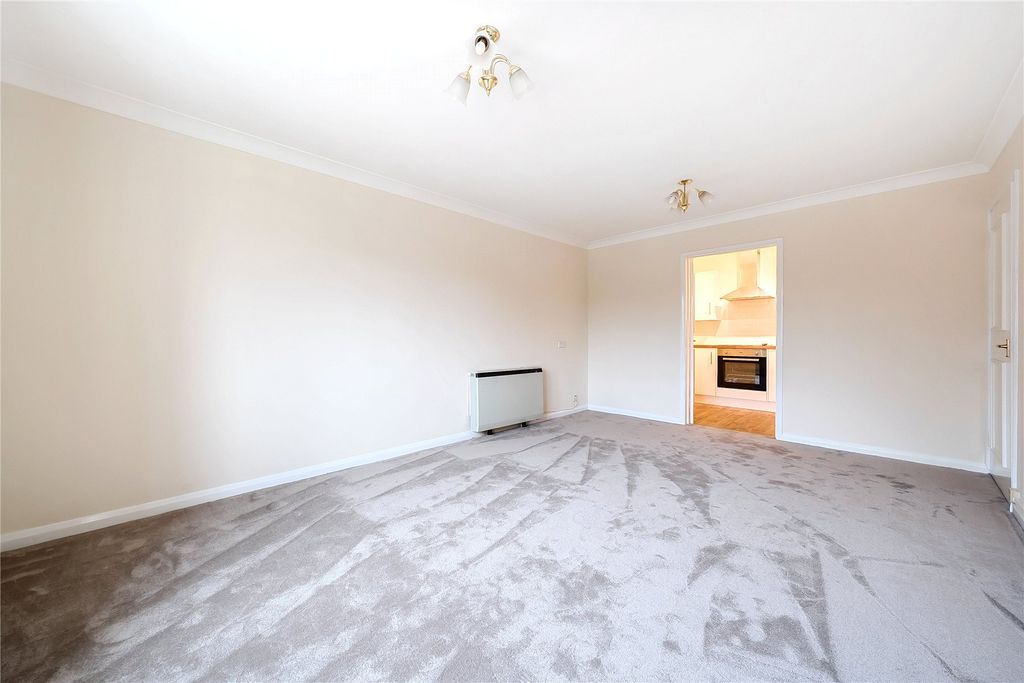 Property photo 2 of 12 Picture No. 01