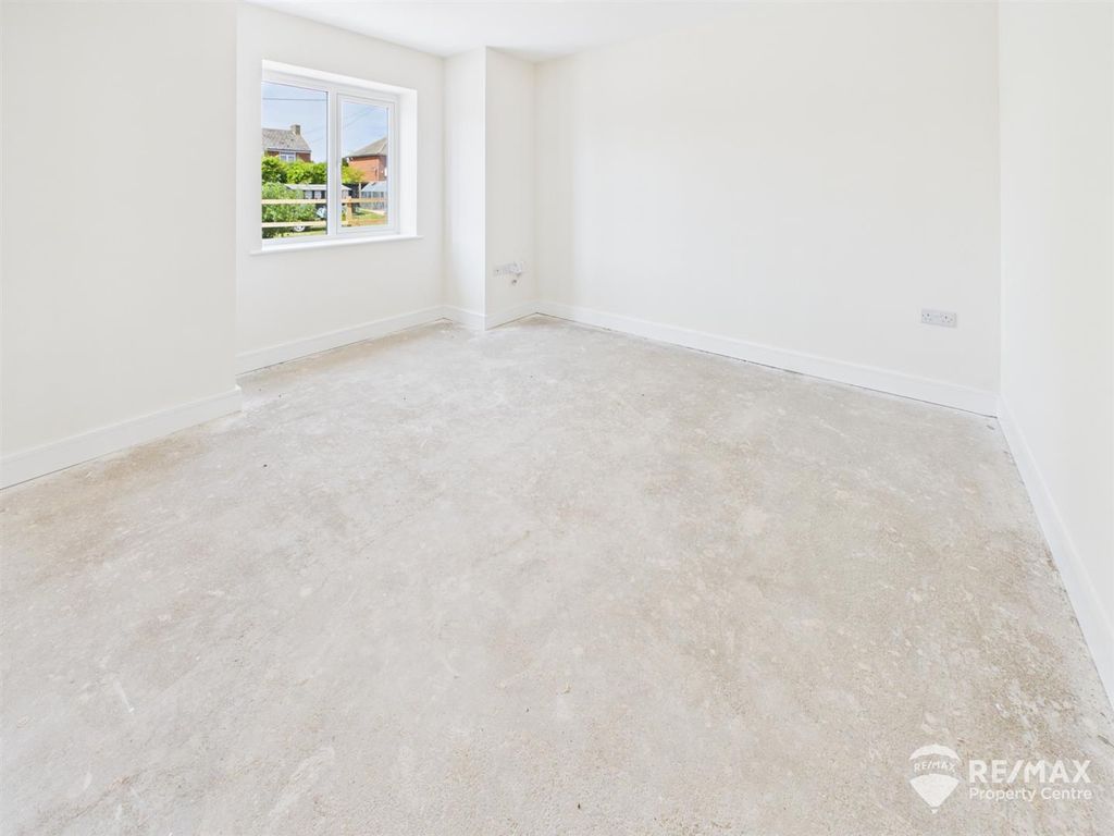 Additional image 12 of 5 bed detached house for saleOakley Gardens, Little Oakley, Harwich CO12