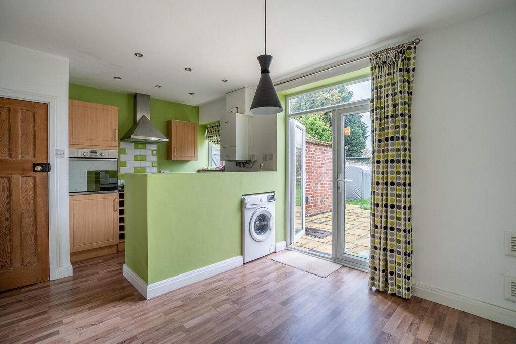 Property photo 2 of 18 Kitchen