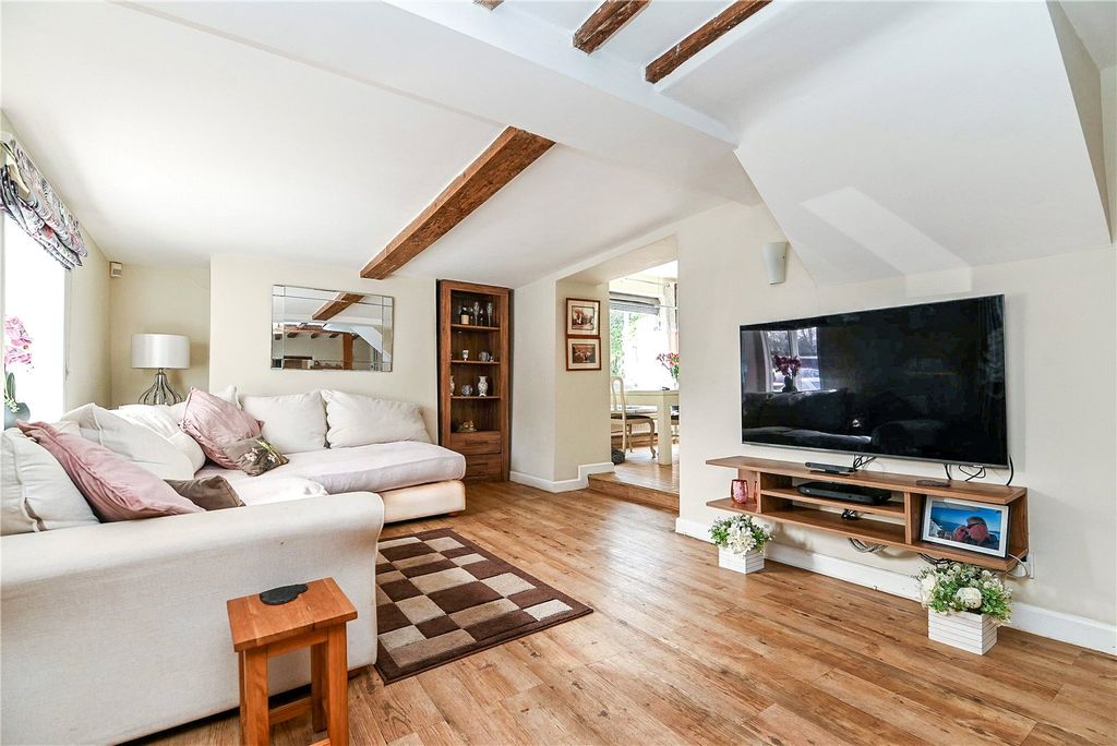 Property photo 2 of 31 Picture No. 33