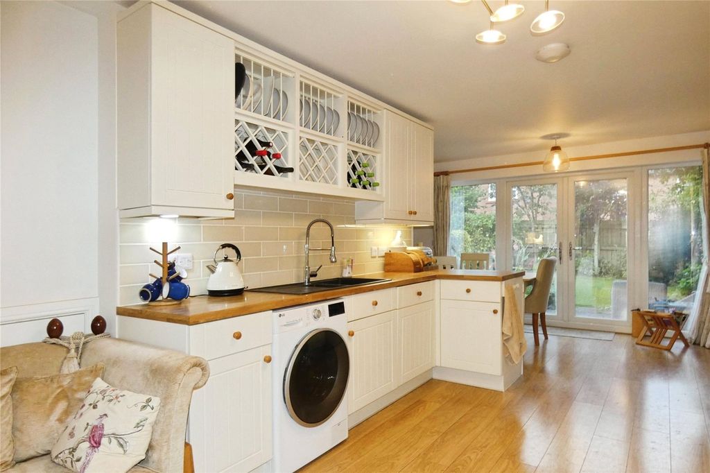 Property photo 3 of 15 Kitchen/Living/Diner