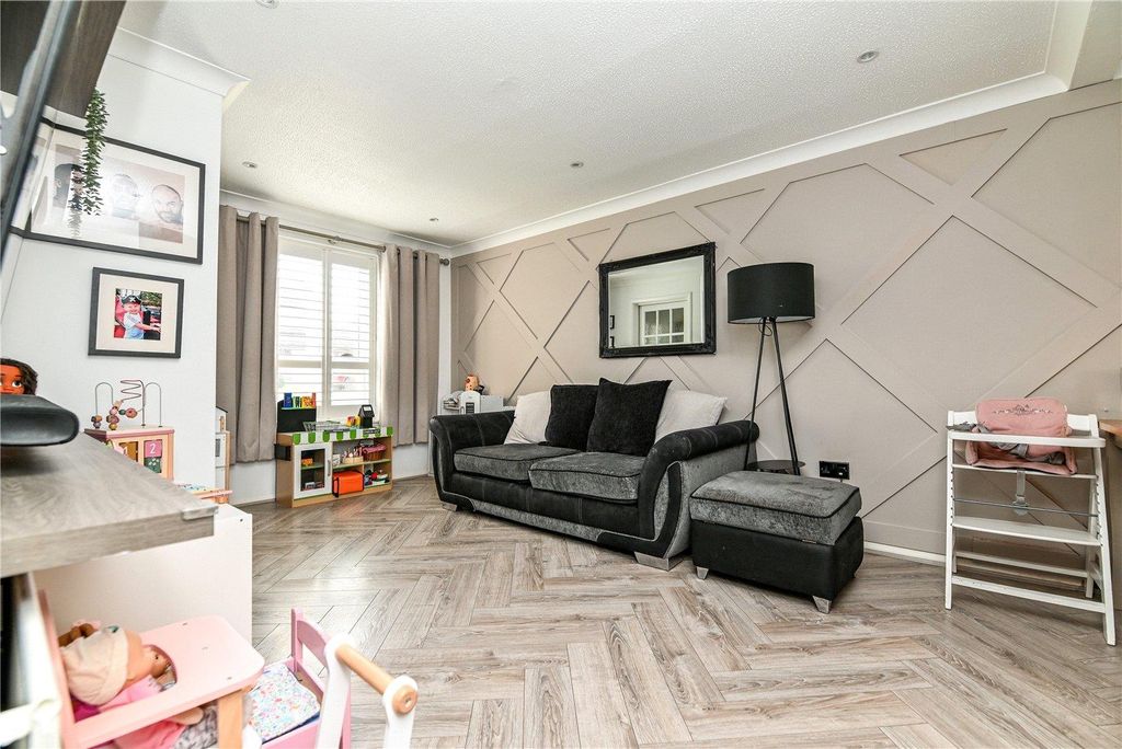 Property photo 3 of 15 Picture No. 34