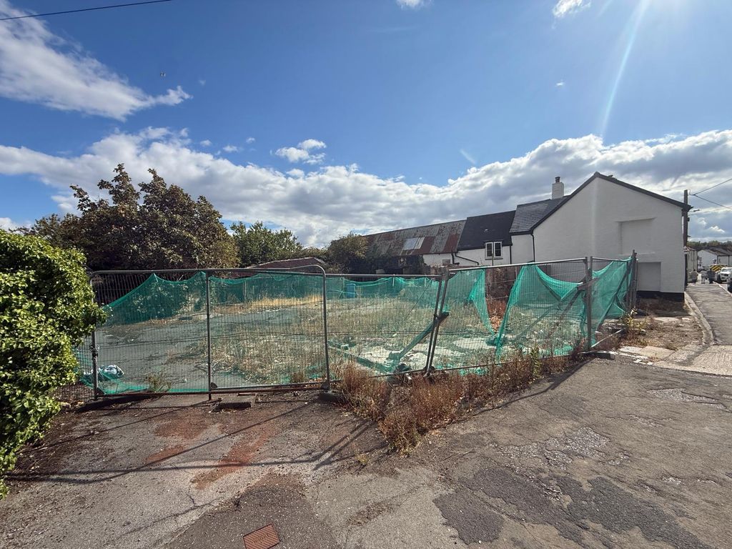 Property photo 2 of 5
