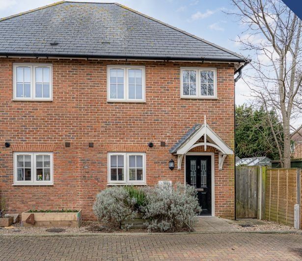 Property photo 1 of 8 Picture 1