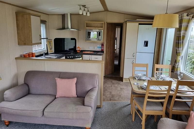 Property photo 3 of 6 001219 2 20260215 00.Jpeg