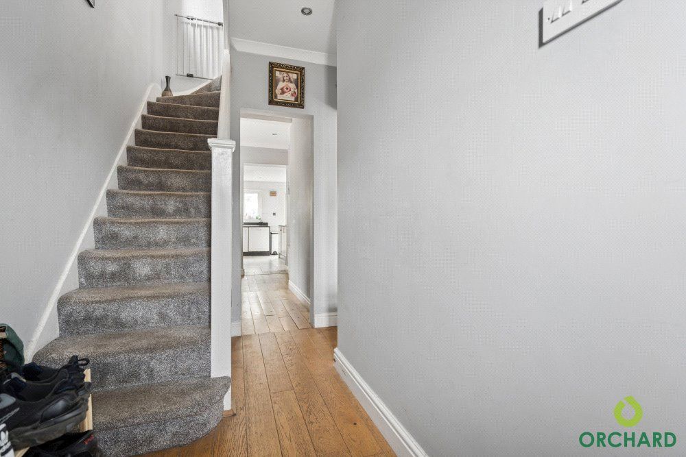 Property photo 2 of 18 Picture No. 01