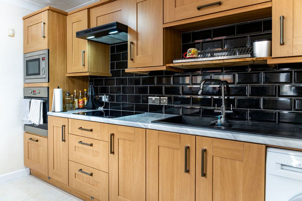 Property photo 3 of 29