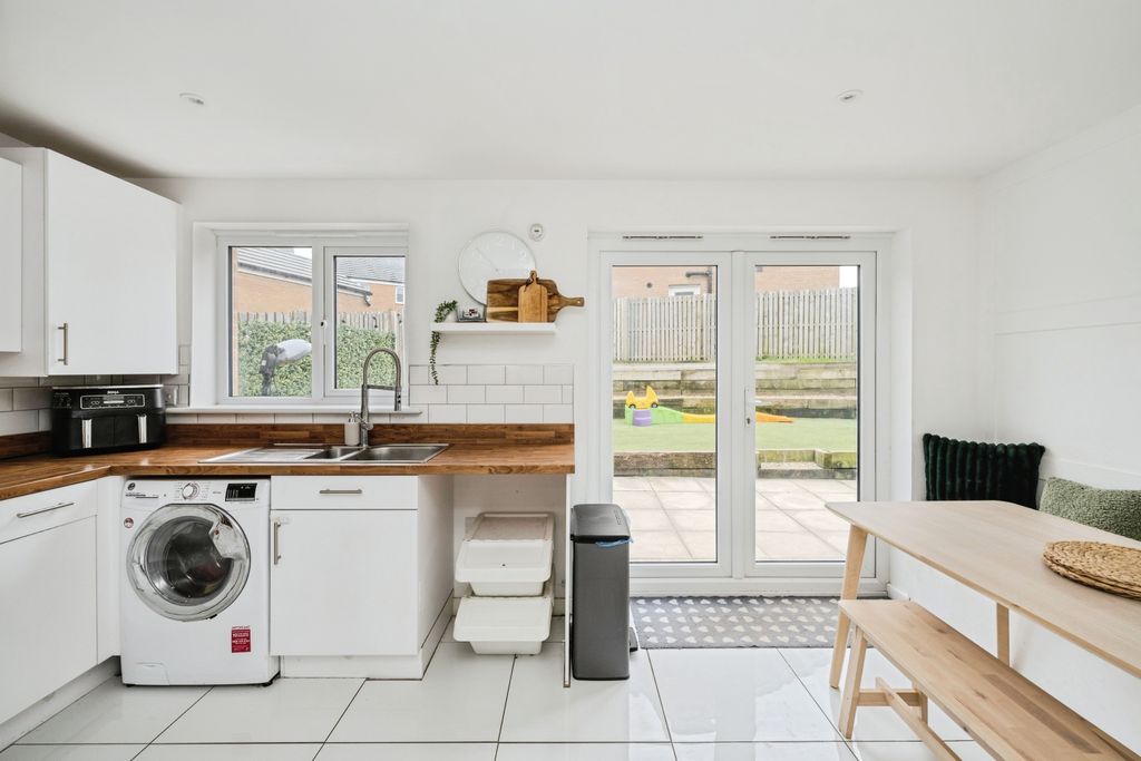 Additional image 7 of 3 bed semi-detached house for saleFfordd Y Glowyr, Kidwelly SA17