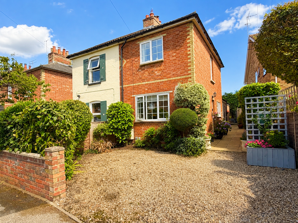 Property photo 1 of 17 9C2D9660-D9Bf-46Ab-9E81-Decc6C1A3092