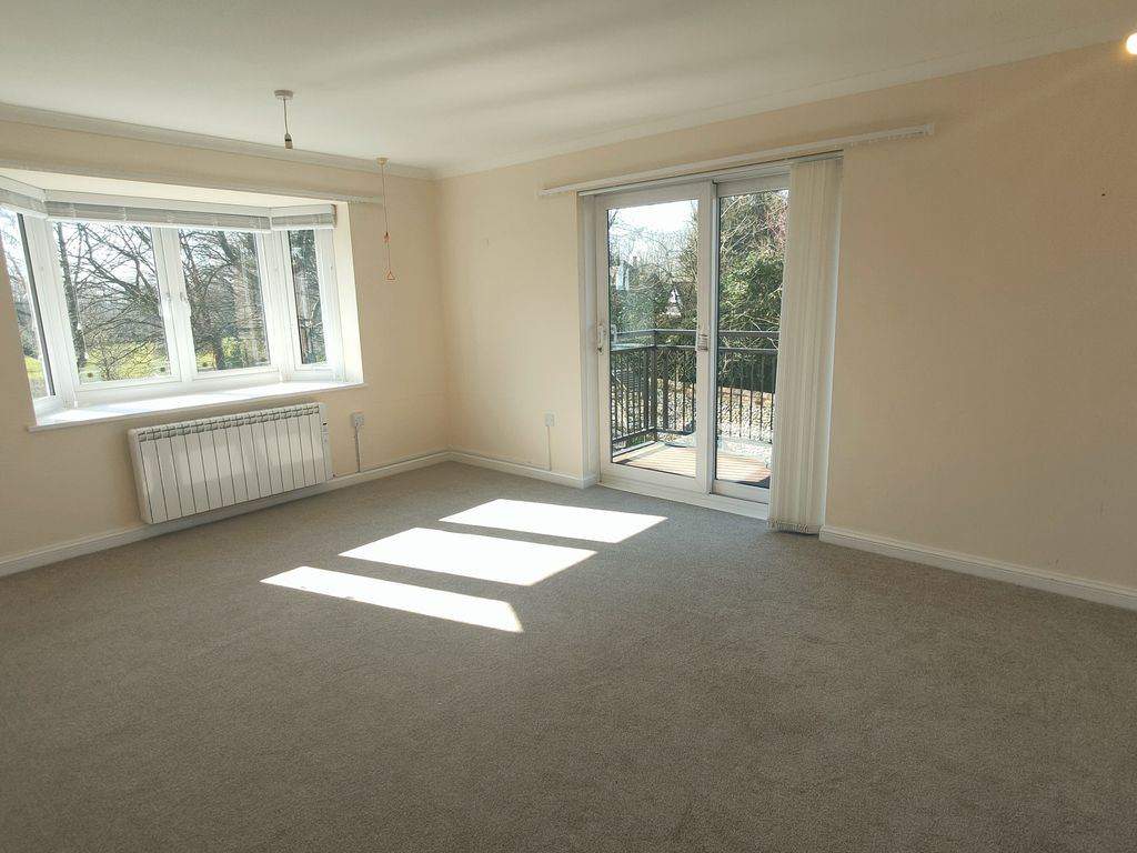 Property photo 2 of 18 Image
