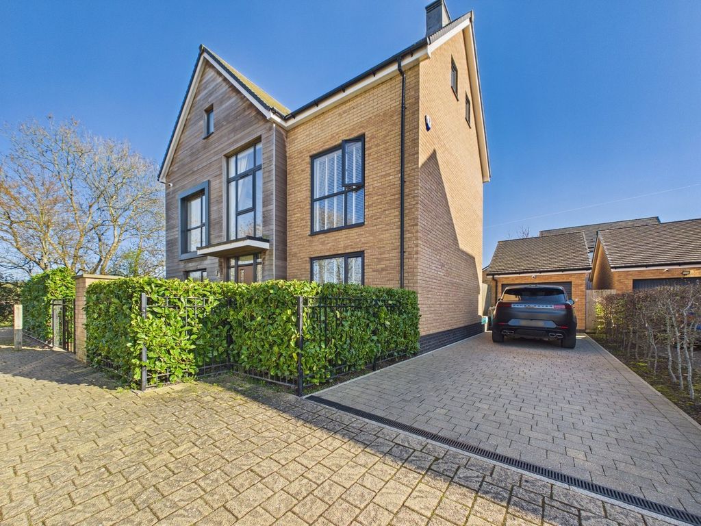 Property photo 1 of 35