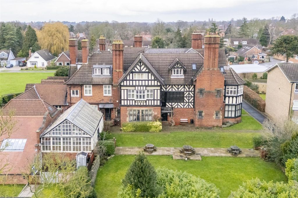 Property photo 1 of 46 Apt_11_Aldersyde_House__6.Jpg