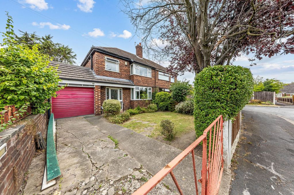 Property photo 1 of 18