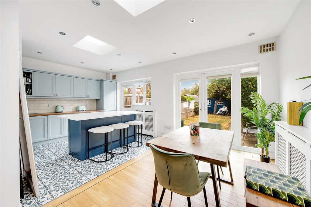 Property photo 1 of 19 Cecil Road-11.Jpg