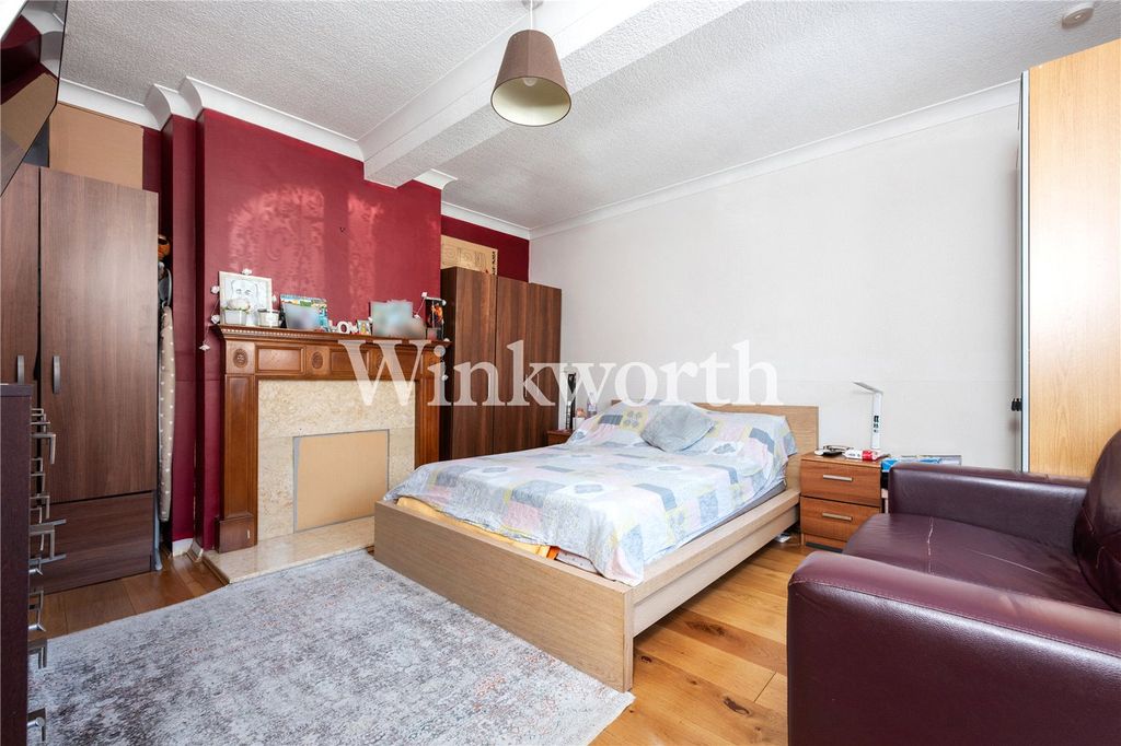 Property photo 3 of 15 Picture No. 20