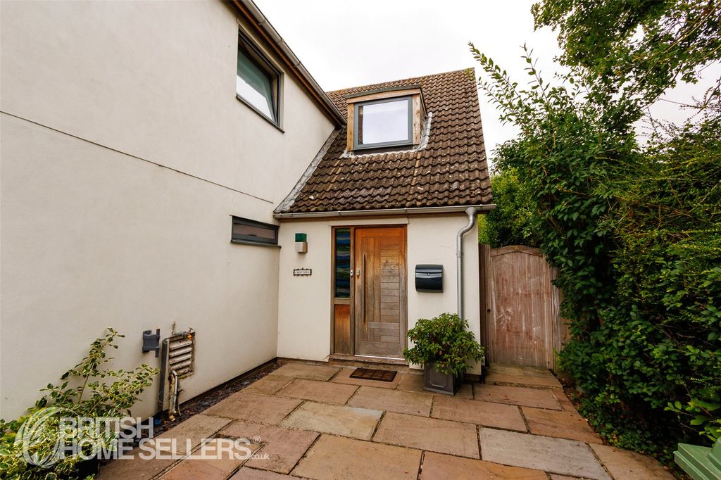 Property photo 2 of 44 Picture No. 50