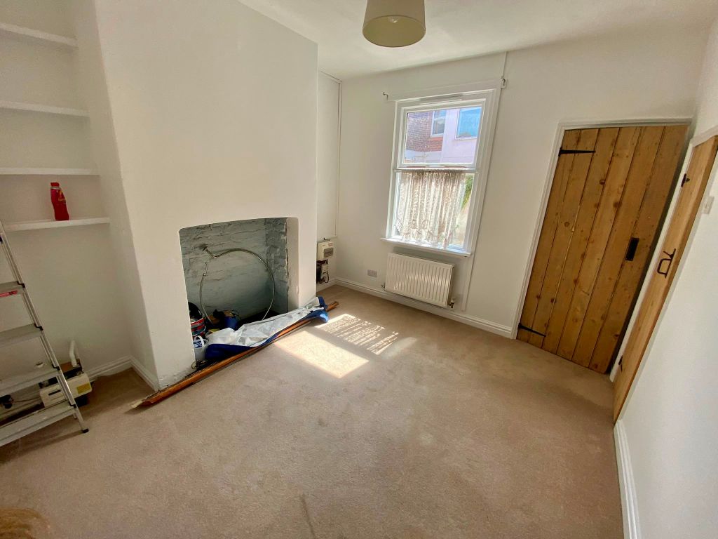 Property photo 3 of 6
