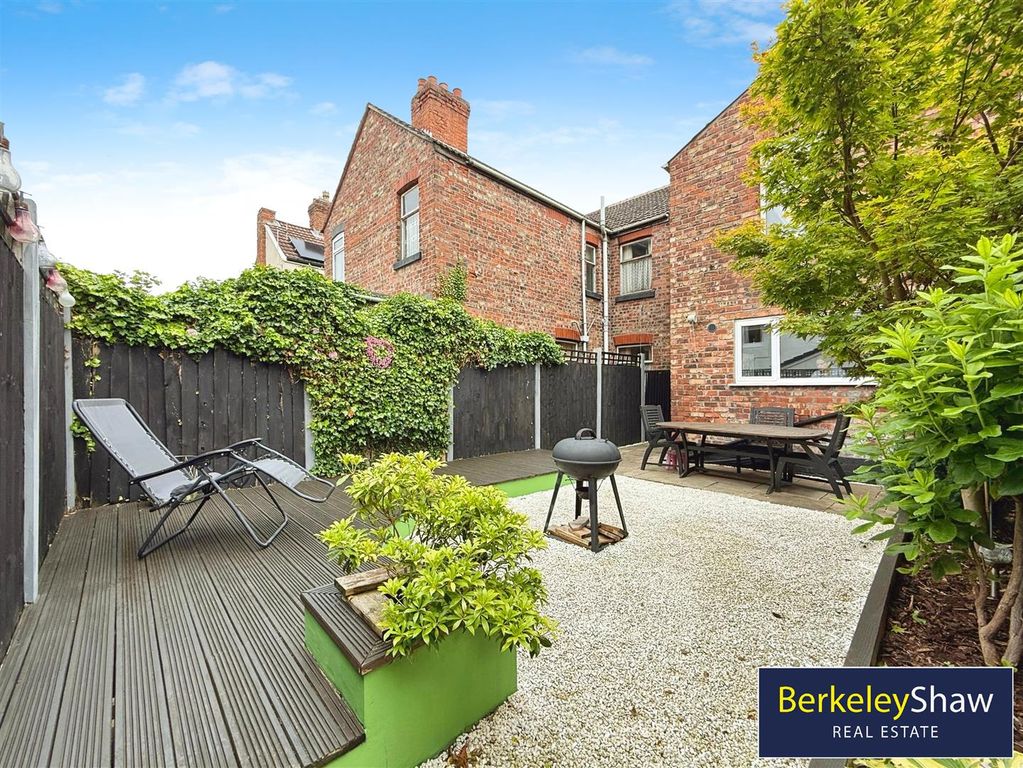 Property photo 1 of 18 2F3676B8-3-4170-A1F0-Fd0710E6F9Bb-5806-000000F1E9F