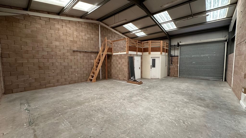 Property photo 2 of 4