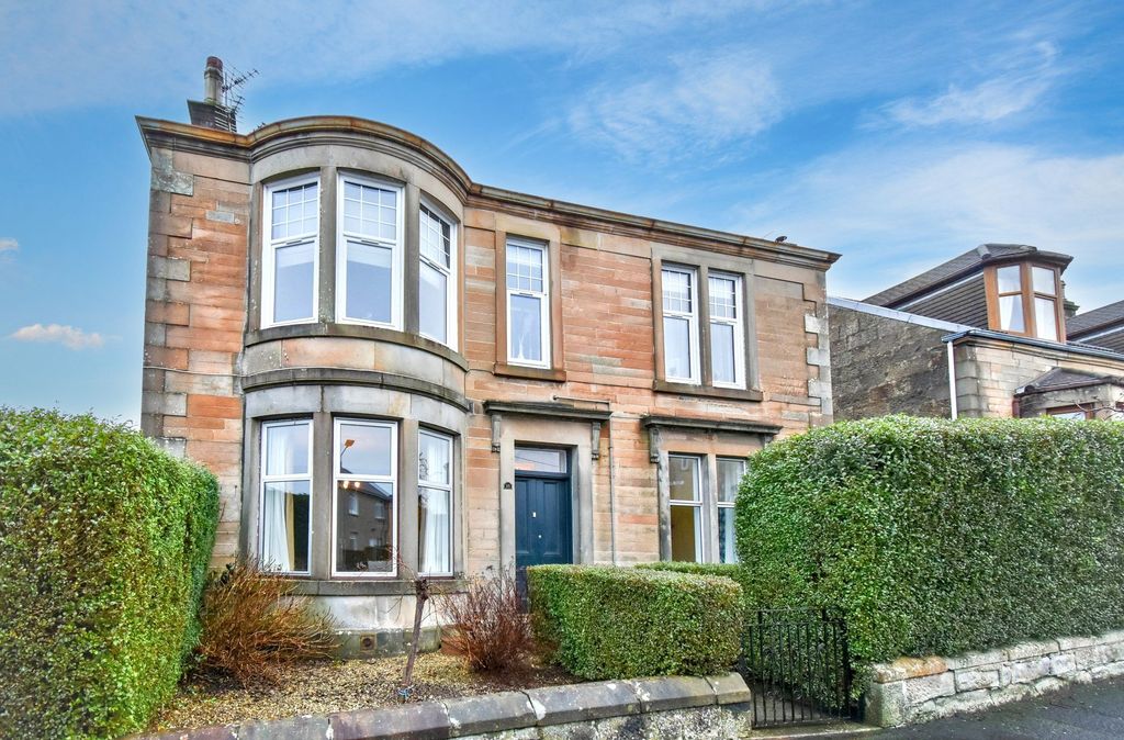 Property photo 1 of 18 Exterior