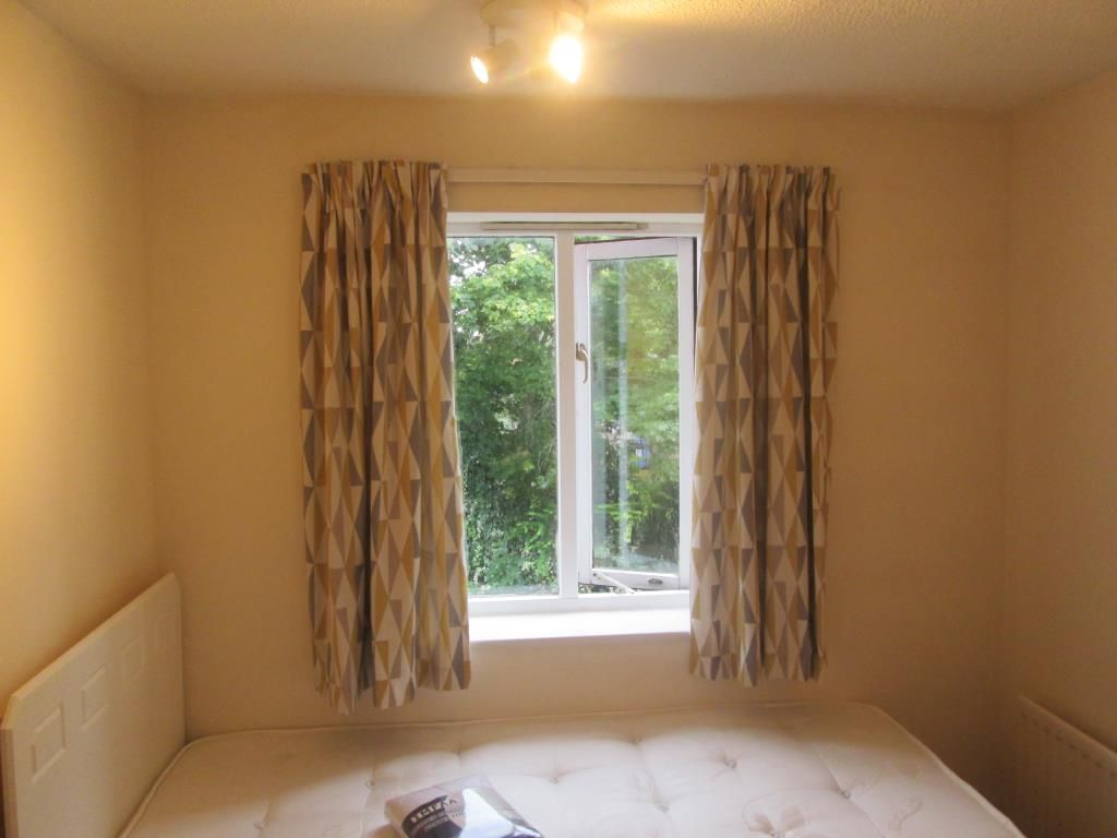 Property photo 2 of 12 Bedroom