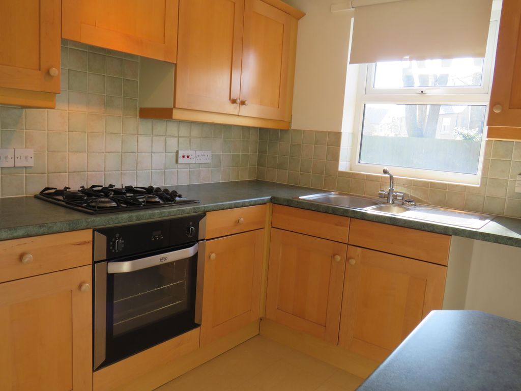 Property photo 3 of 7 Kitchen