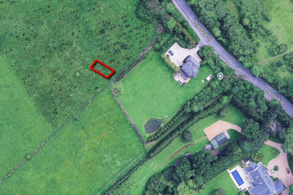 Property photo 1 of 2