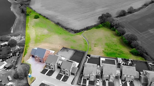 Property photo 3 of 29 Oakley Gardens Grey Scale Plot.Jpg