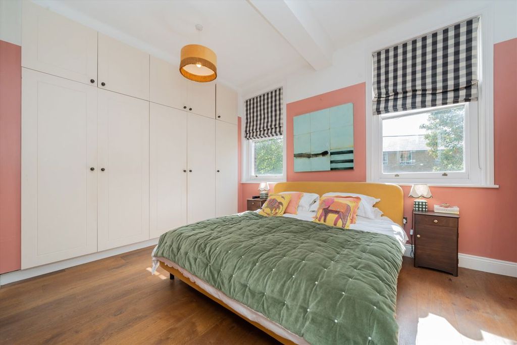 Property photo 3 of 11