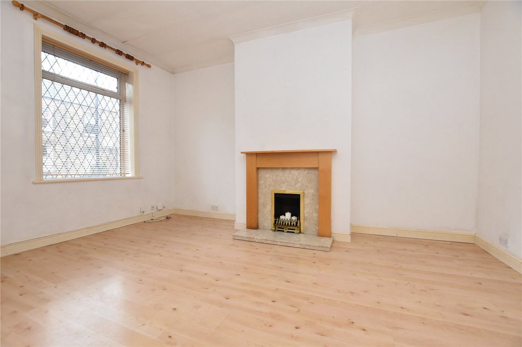 Property photo 3 of 12 Picture No. 04