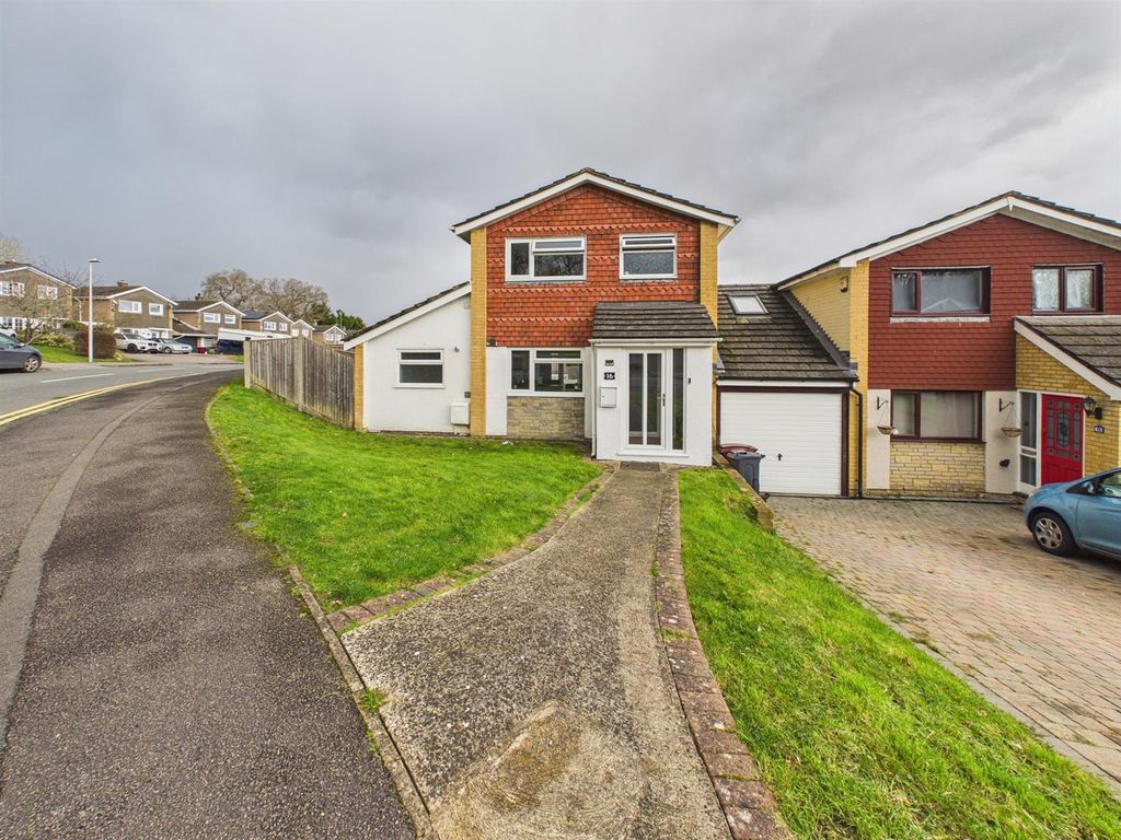 Property photo 1 of 17 Cam05510G0-Pr0161-Still015.Jpg