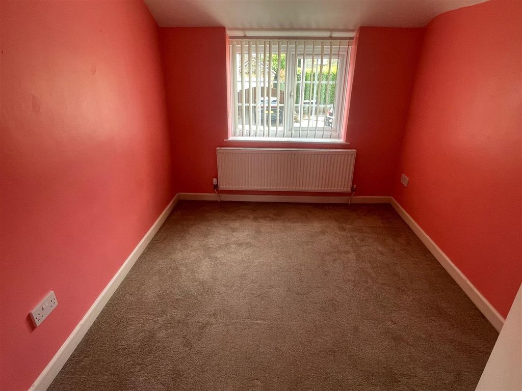 Property photo 3 of 10 4.Jpg